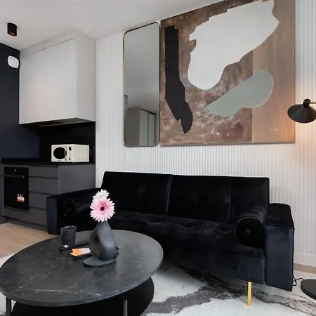 Apartment Srodmiescie Akademia Muzyczna By Renters *